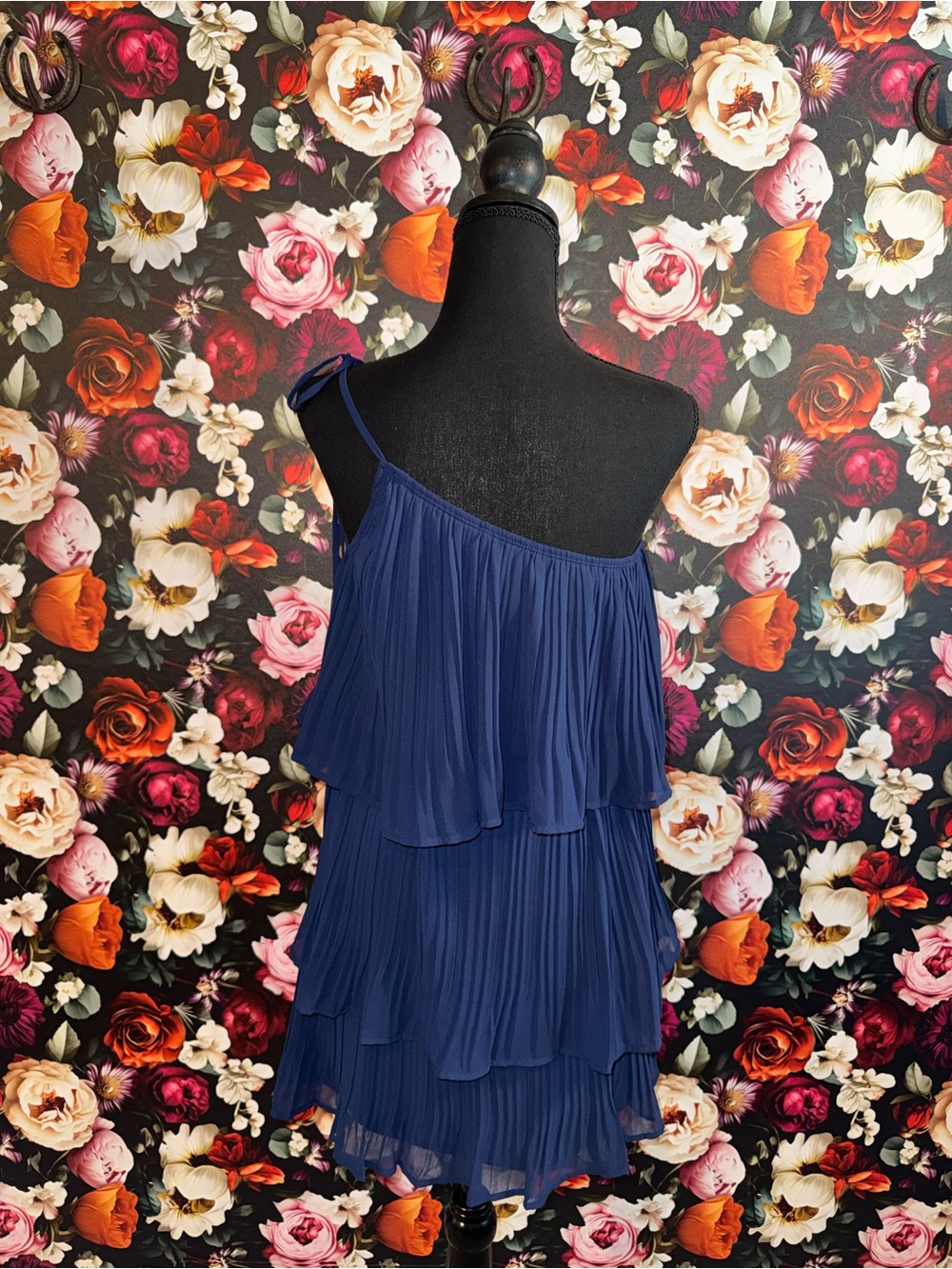 Lulu's Navy Blue One-Shoulder Tiered Pleated Dress, Medium, NWT - Picture 3 of 14